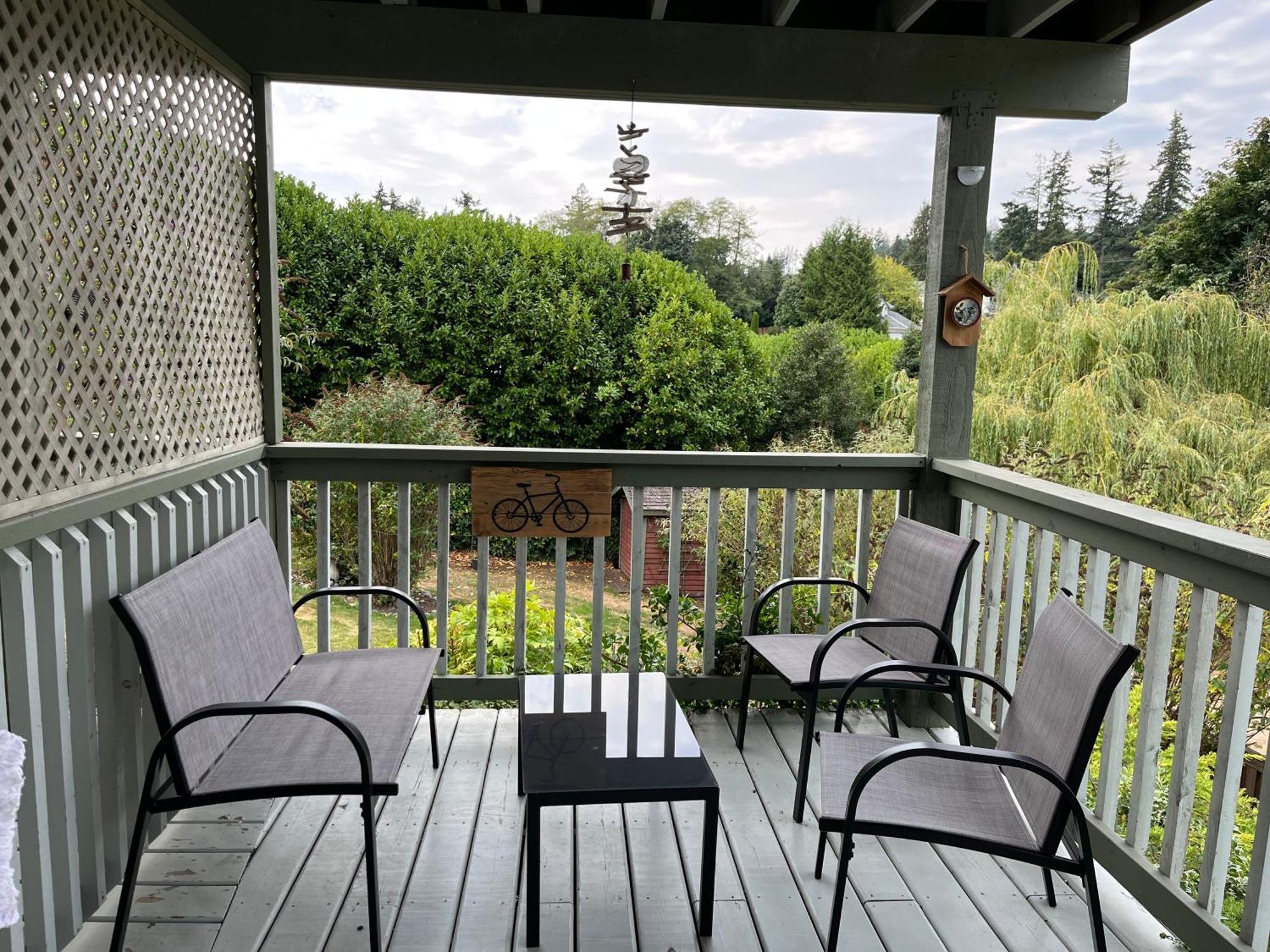 Summer Breeze Hotel Sooke Exterior photo